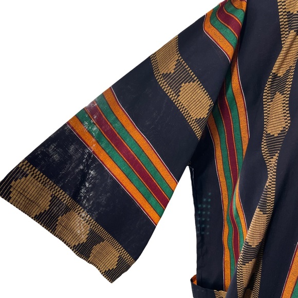 African Inspired Tunic w/ Sides Pocket with Heavy Embroidery - Picture 9 of 10